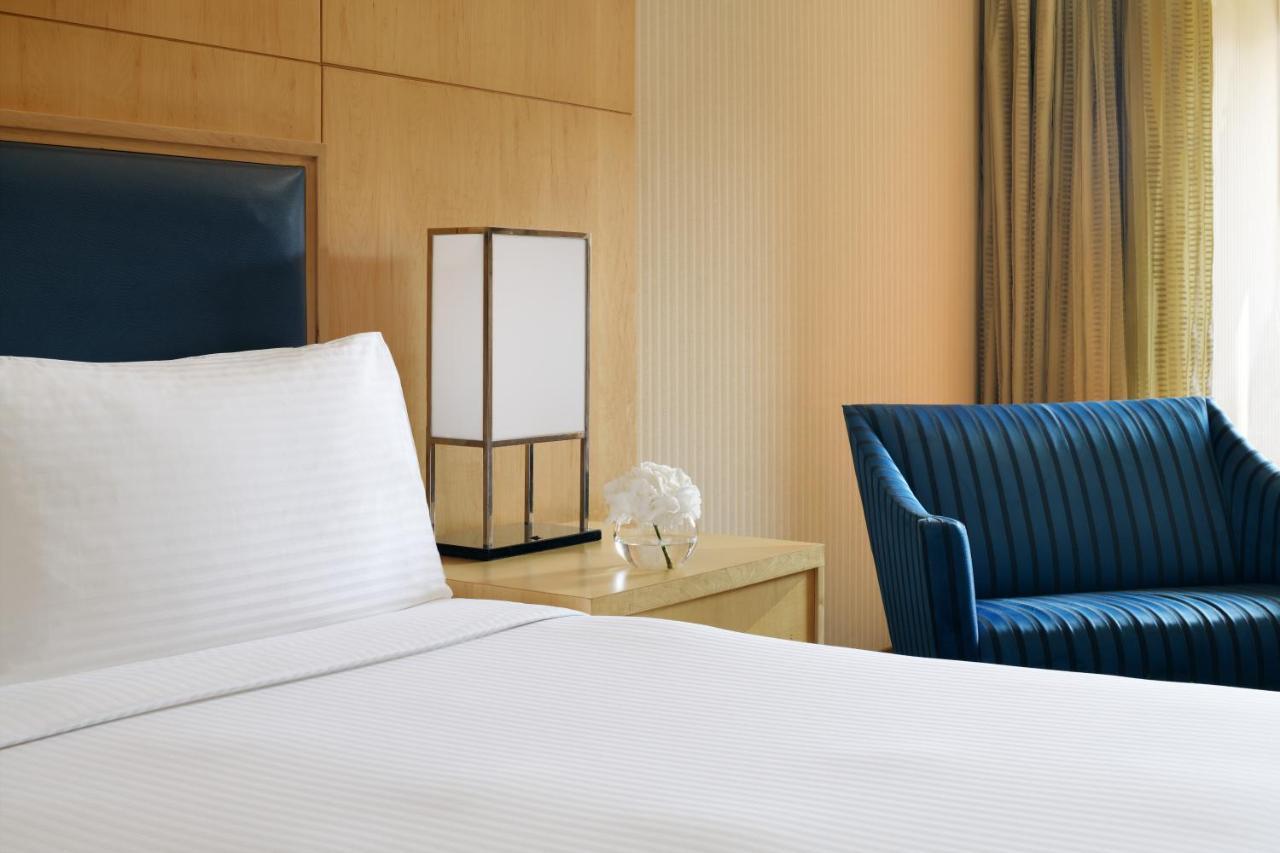 利雅得洲际酒店 利雅德 外观 照片 A guest room at the Westin