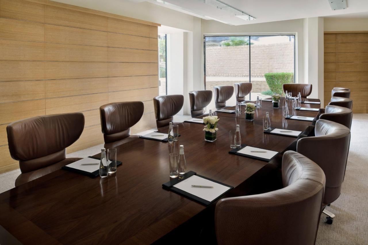 利雅得洲际酒店 利雅德 外观 照片 Meeting room